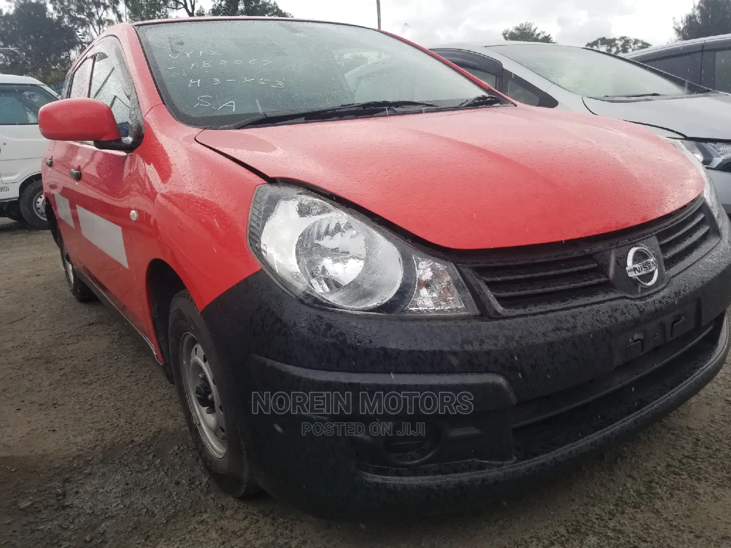 Nissan Advan 2014 Orange