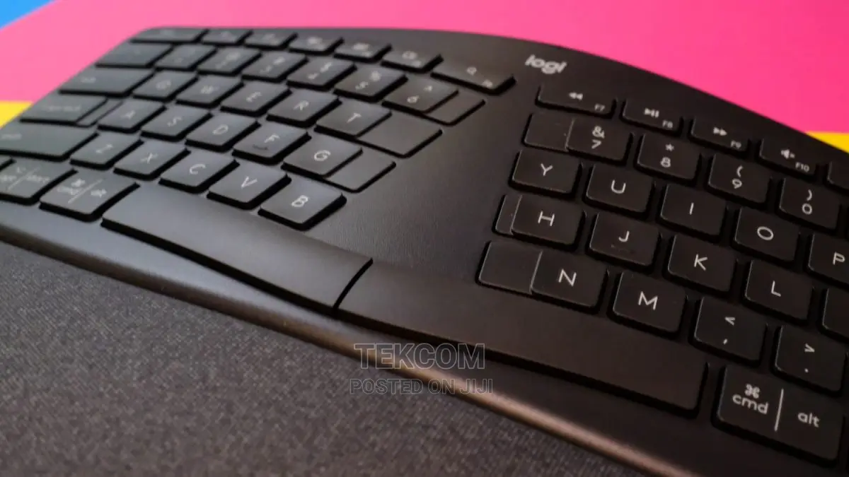 Logitech Ergonomic Keyboard K860