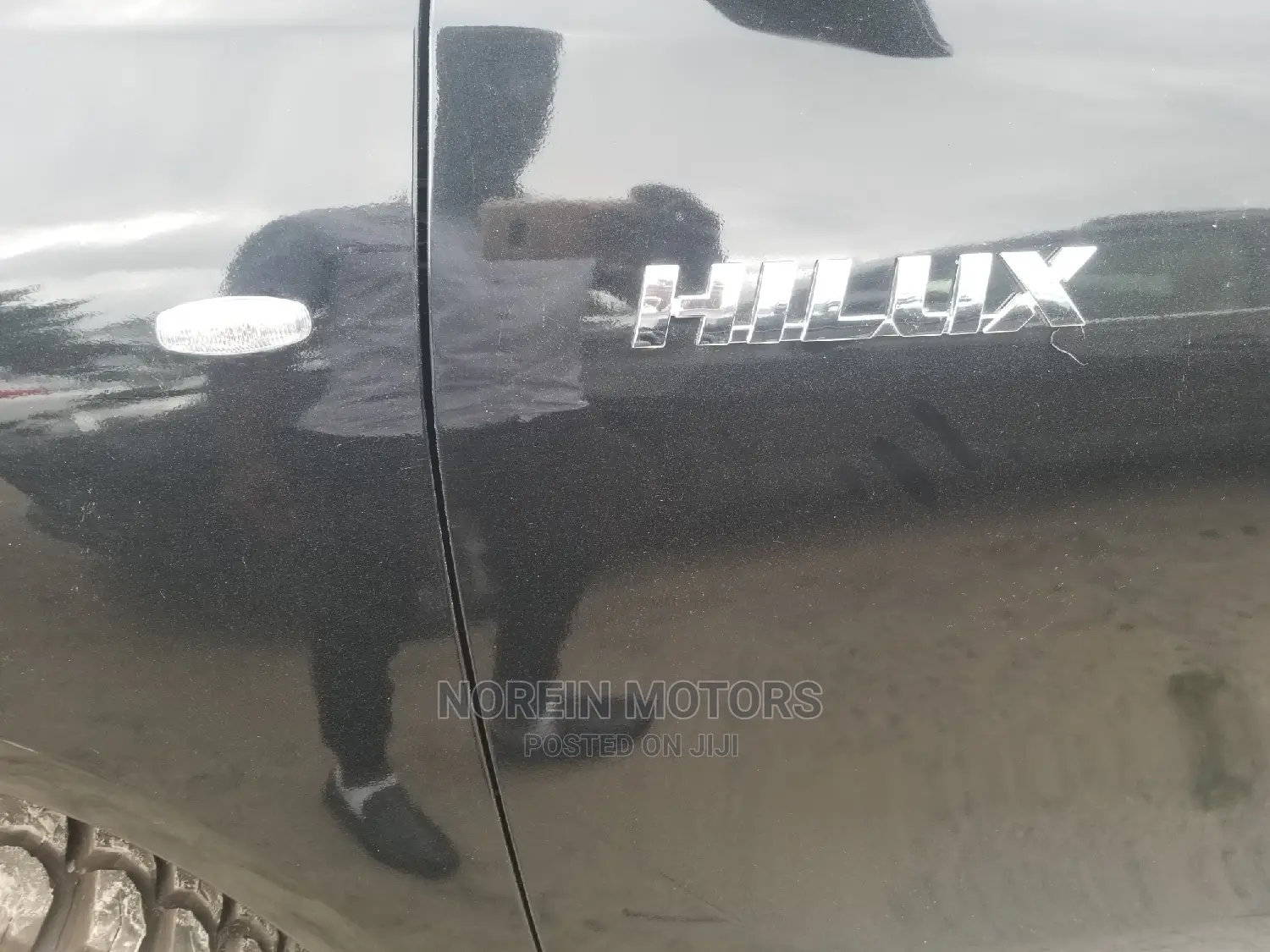 Toyota Hilux SR5 4x4 2015 Black