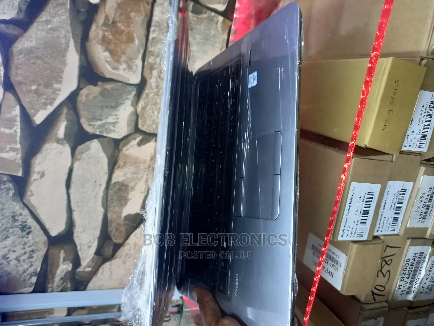 Laptop HP 14-Dq1025cl 4GB Intel Celeron 320GB