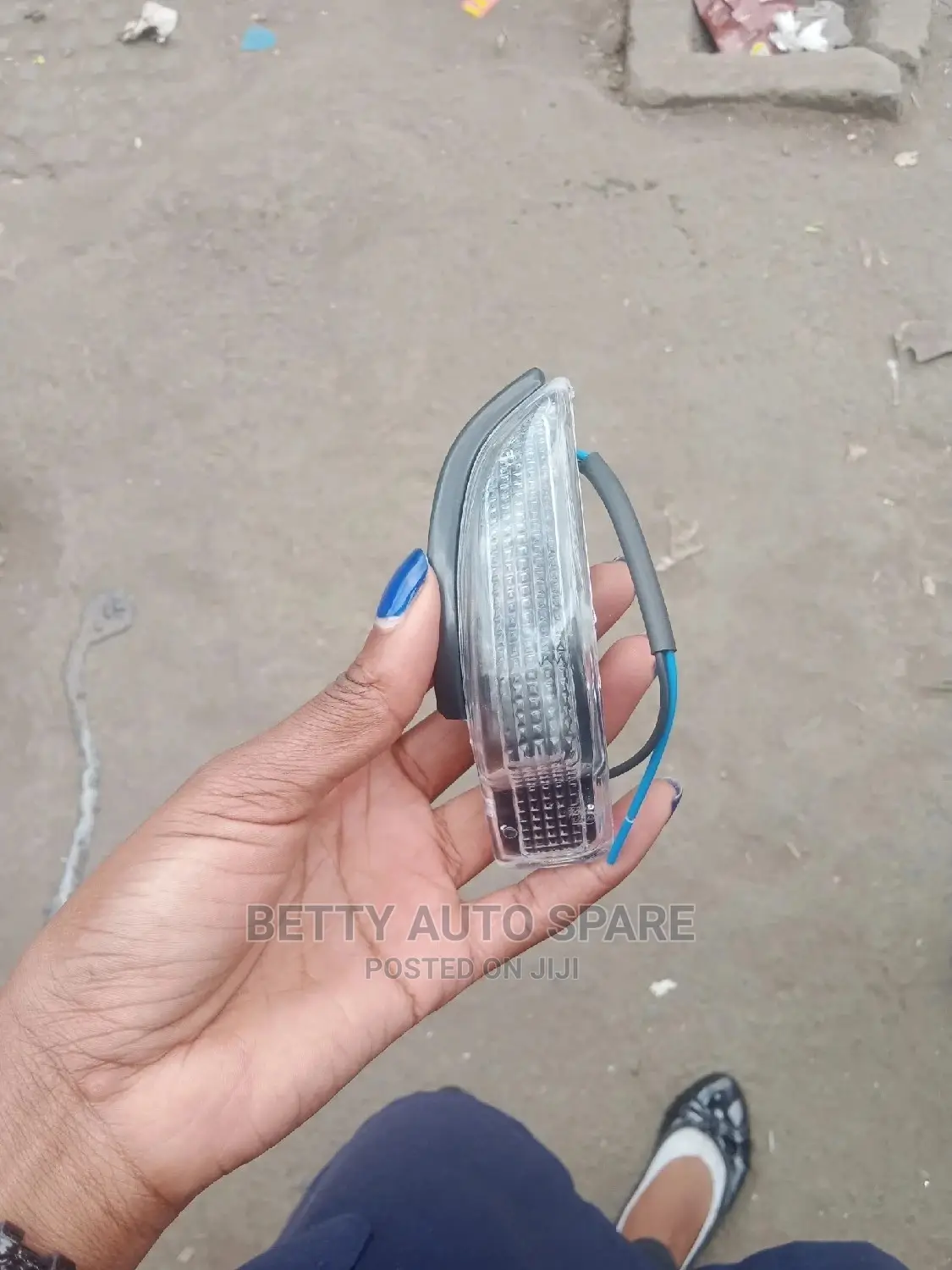 Fielder/Axio/Vitz/Aqua/Auris Side Mirror Indicator
