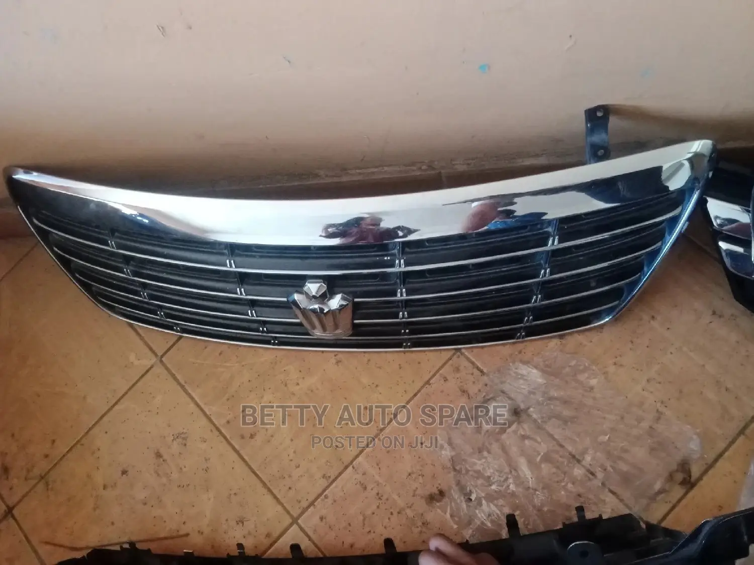 Grill Toyota Crown