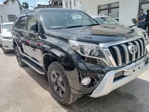 Toyota Land Cruiser Prado 2016 Black