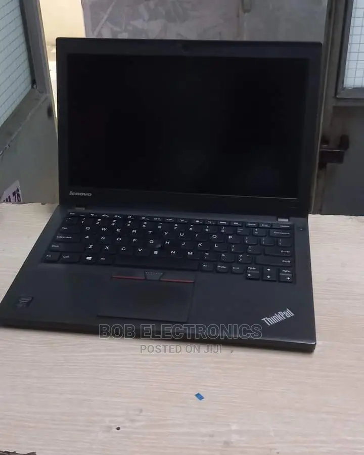 Laptop HP 15-Da2933nia 4GB Intel Core I3 320GB