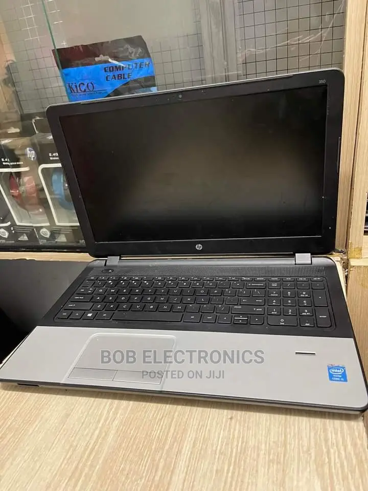 Laptop HP 15-Da2933nia 4GB Intel Core I3 320GB