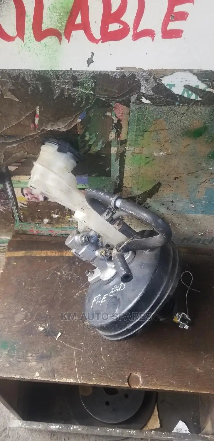 Honda Freed Brake Booster/Master Cylinder.