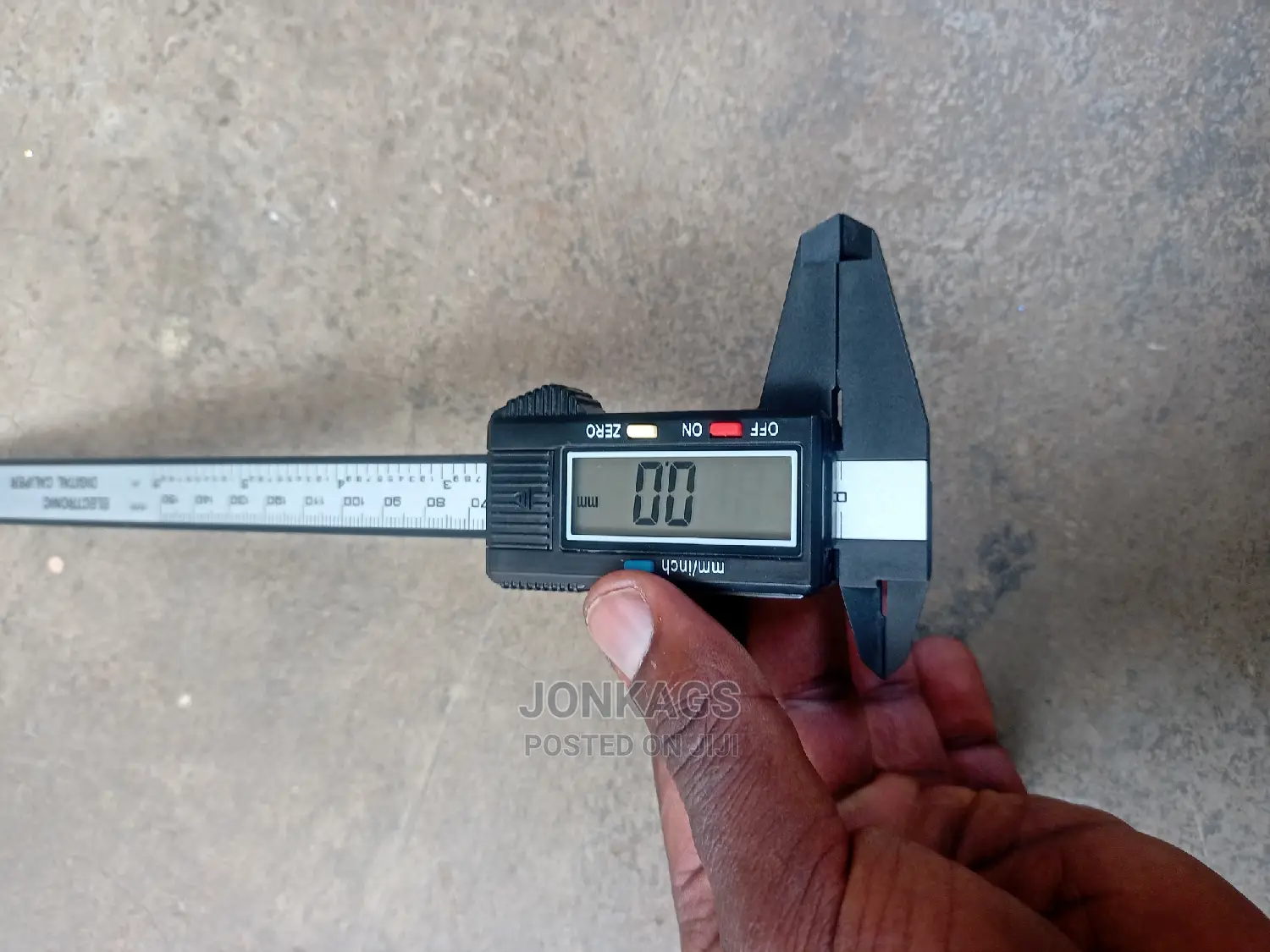 Electronic Vernier Caliper With LCD Display