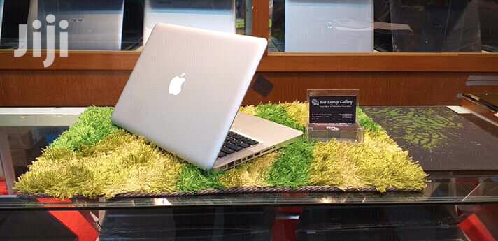 Laptop Apple MacBook Pro 4GB Intel Core i5 HDD 500GB