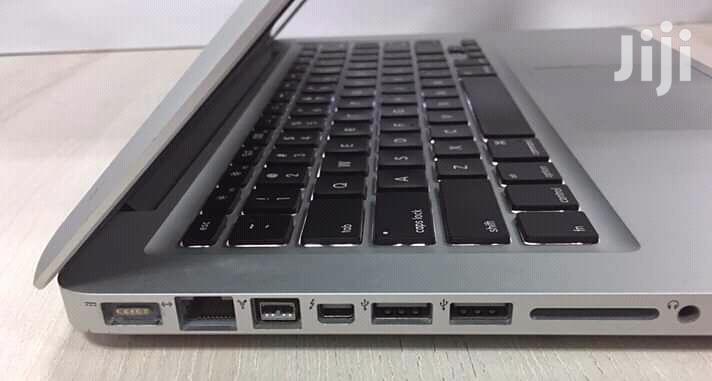 Laptop Apple MacBook Pro 4GB Intel Core i5 HDD 500GB