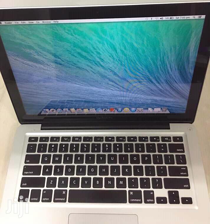 Laptop Apple MacBook Pro 4GB Intel Core i5 HDD 500GB