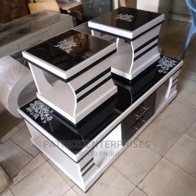 Morden Office Tables With 2 Stools