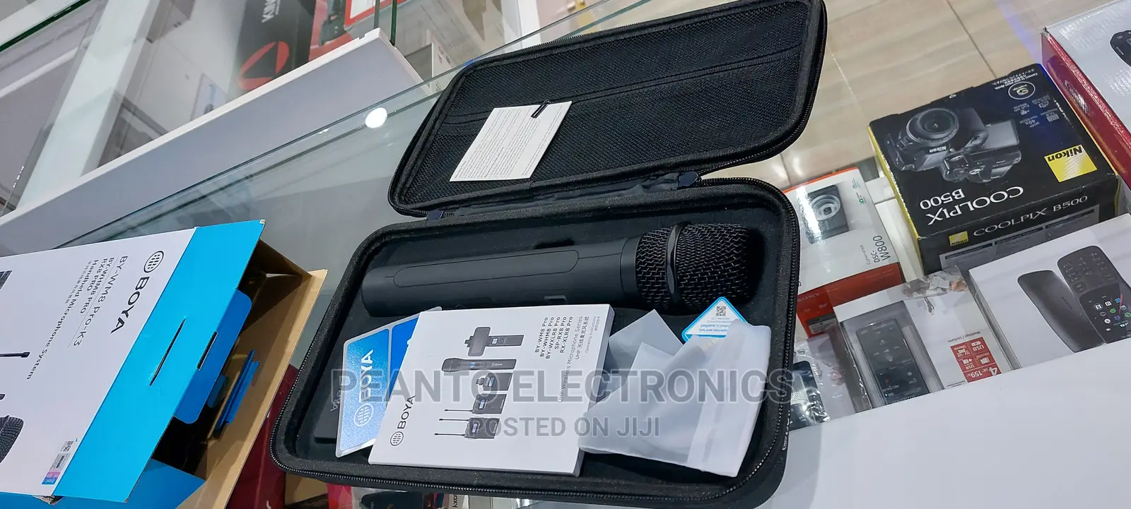 BOYA BY-WM8 PRO- Camera-Mount Wireless Handheld Microphone