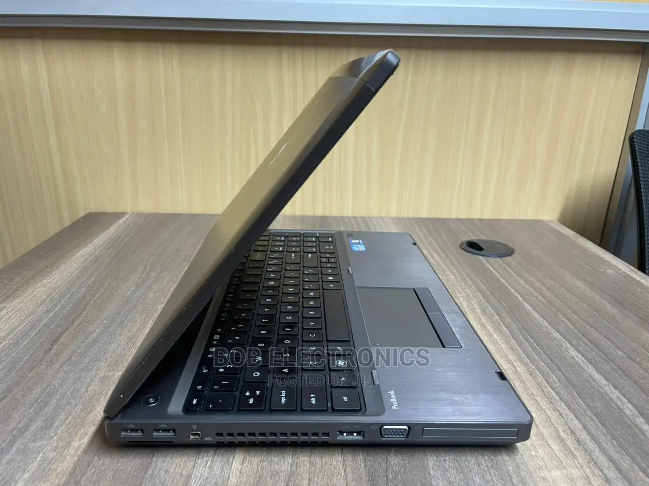Laptop HP Compaq Presario V6000 4GB Intel Pentium 500GB
