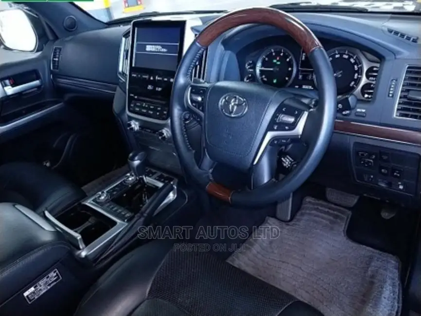 Toyota Land Cruiser 2016 Black