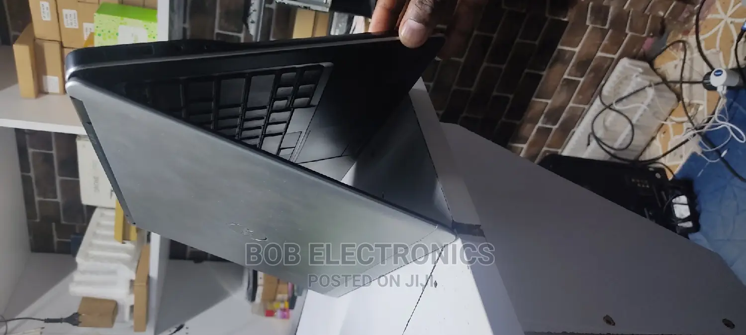 Laptop Dell Latitude E7450 4GB Intel Core I5 500GB