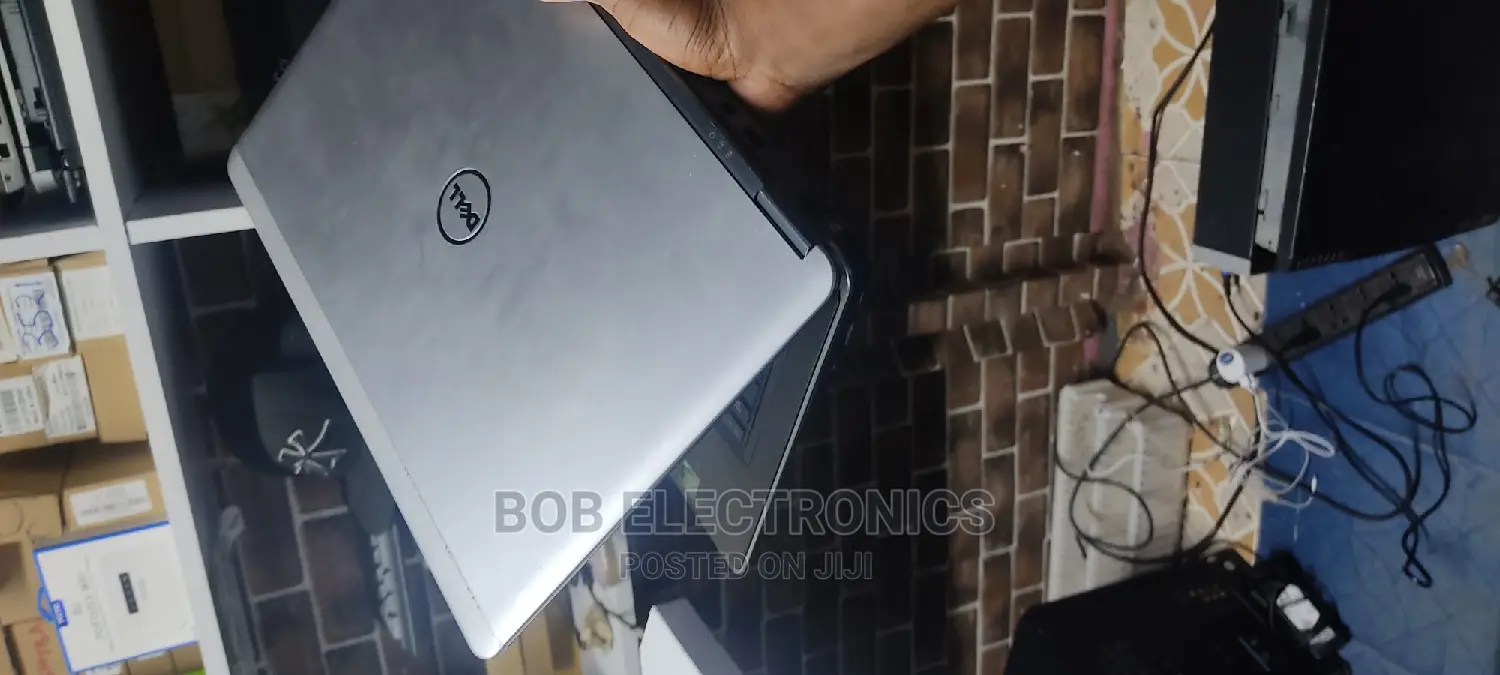 Laptop Dell Latitude E7450 4GB Intel Core I5 500GB