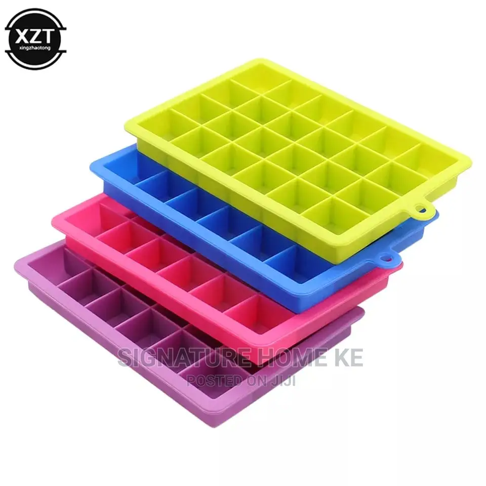 Ice Cube Makers With Lid