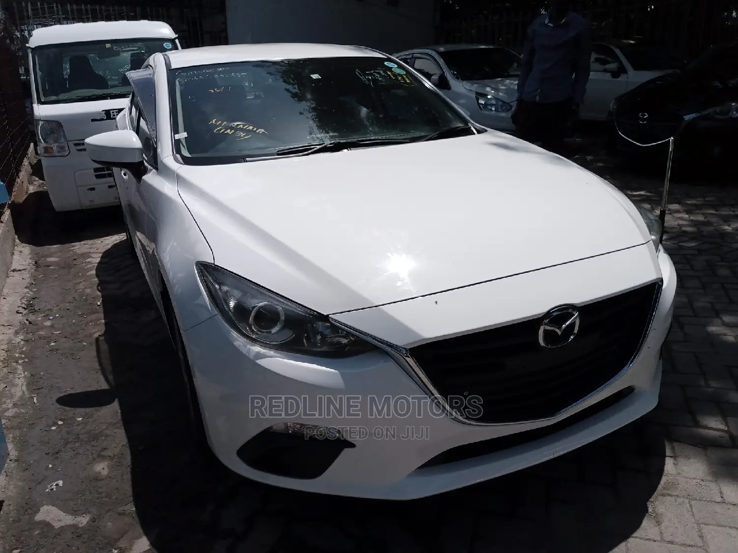 Mazda Axela 2016 Off White