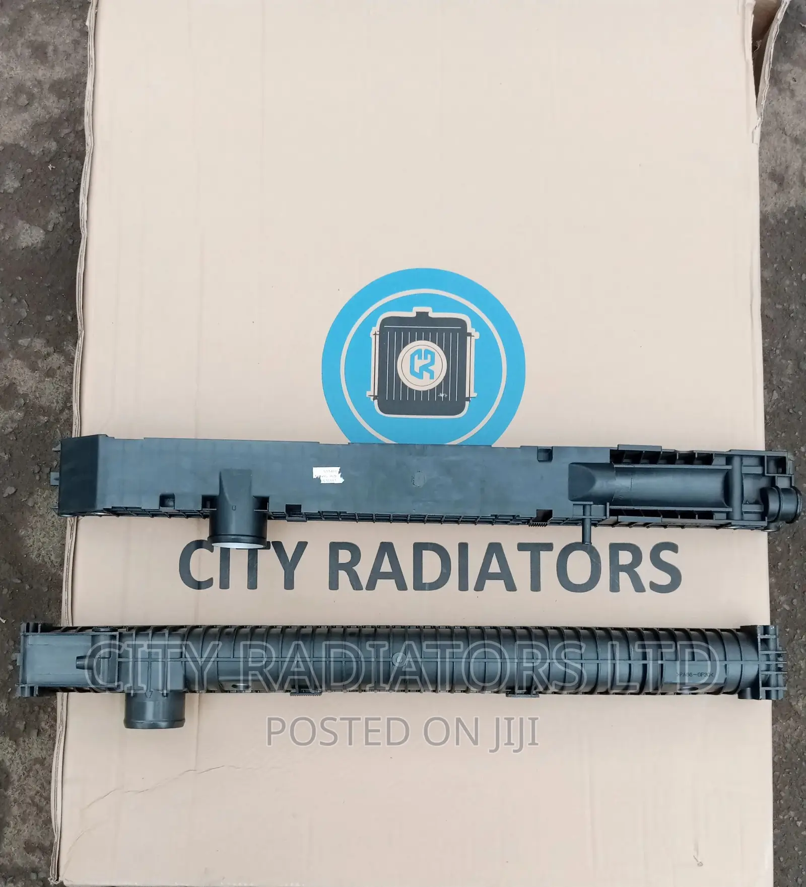 Mercedes Actros Radiator Covers (Tanks) Replacement.