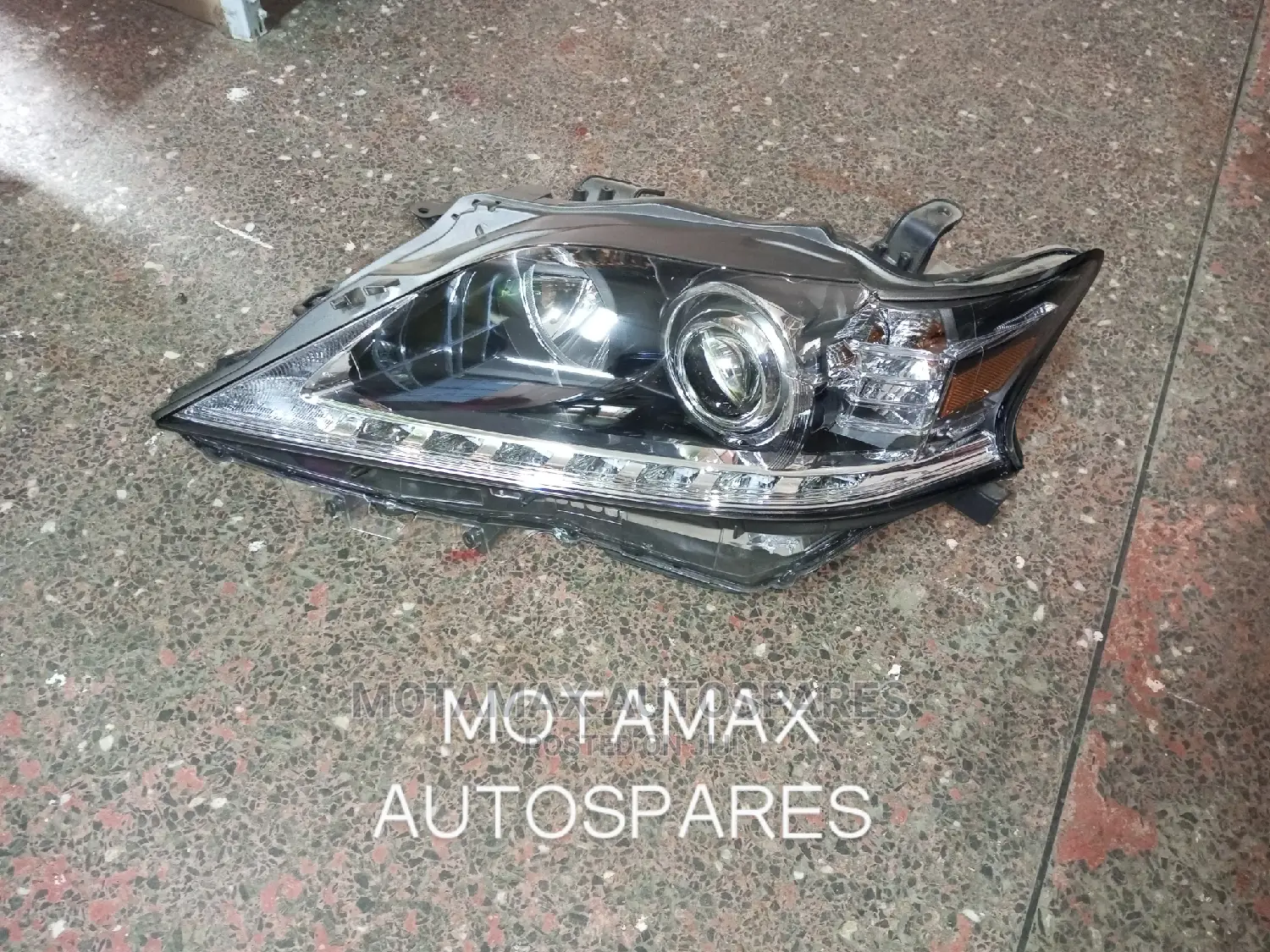 Toyota Lexus RX Headlight.