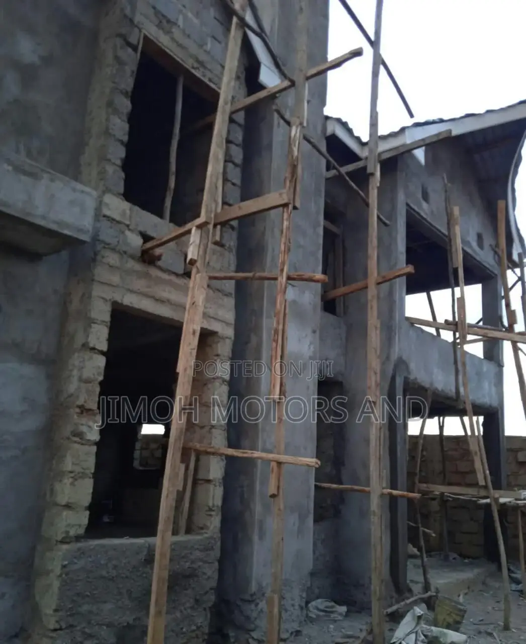 4bdrm Bungalow in Ngoigwa, Parklands/Highridge for Sale
