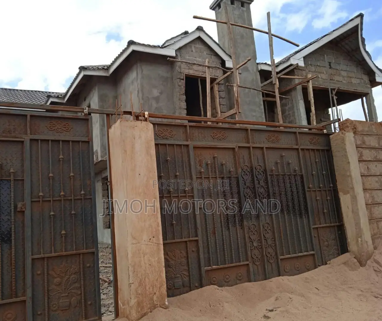 4bdrm Bungalow in Ngoigwa, Parklands/Highridge for Sale