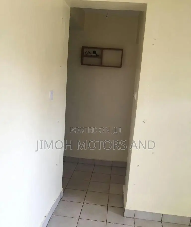 10bdrm House in Wangige, Parklands/Highridge for Sale