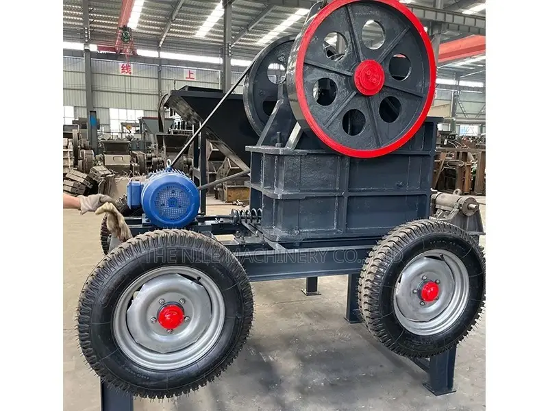 Tire Mobile Small Jaw Crusher for Sale