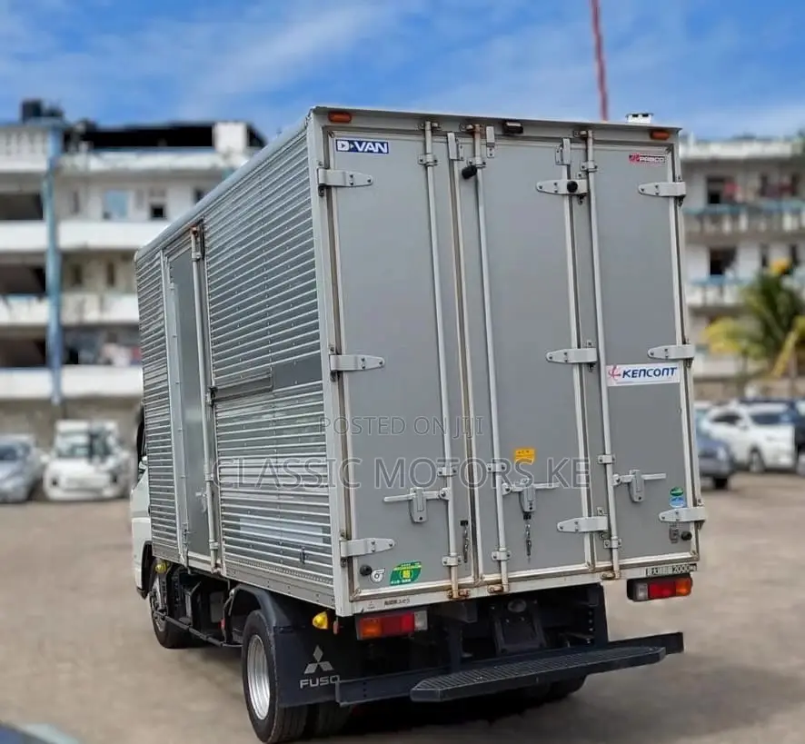 Mitsubishi Canter 2 Tons