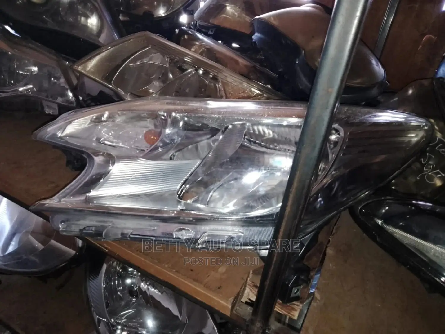 Nissan Note New Model Headlight
