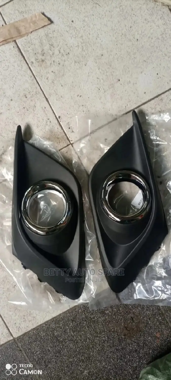 Axela Fog Light Covers