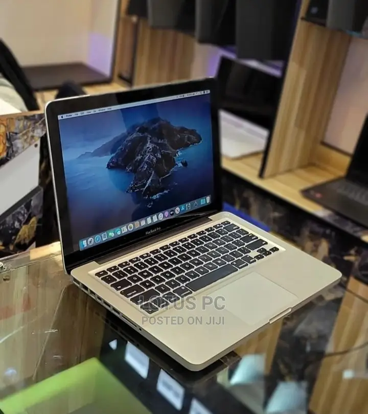 Laptop Apple MacBook Pro 4GB Intel Core I5 HDD 500GB