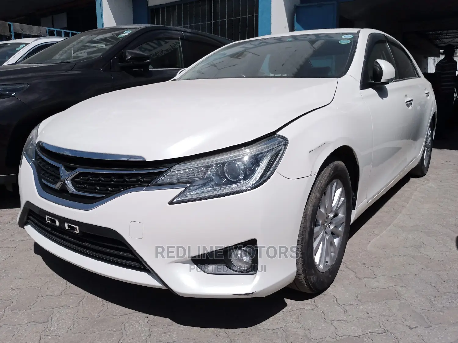 Toyota Mark X 2.5 AWD 2016 White