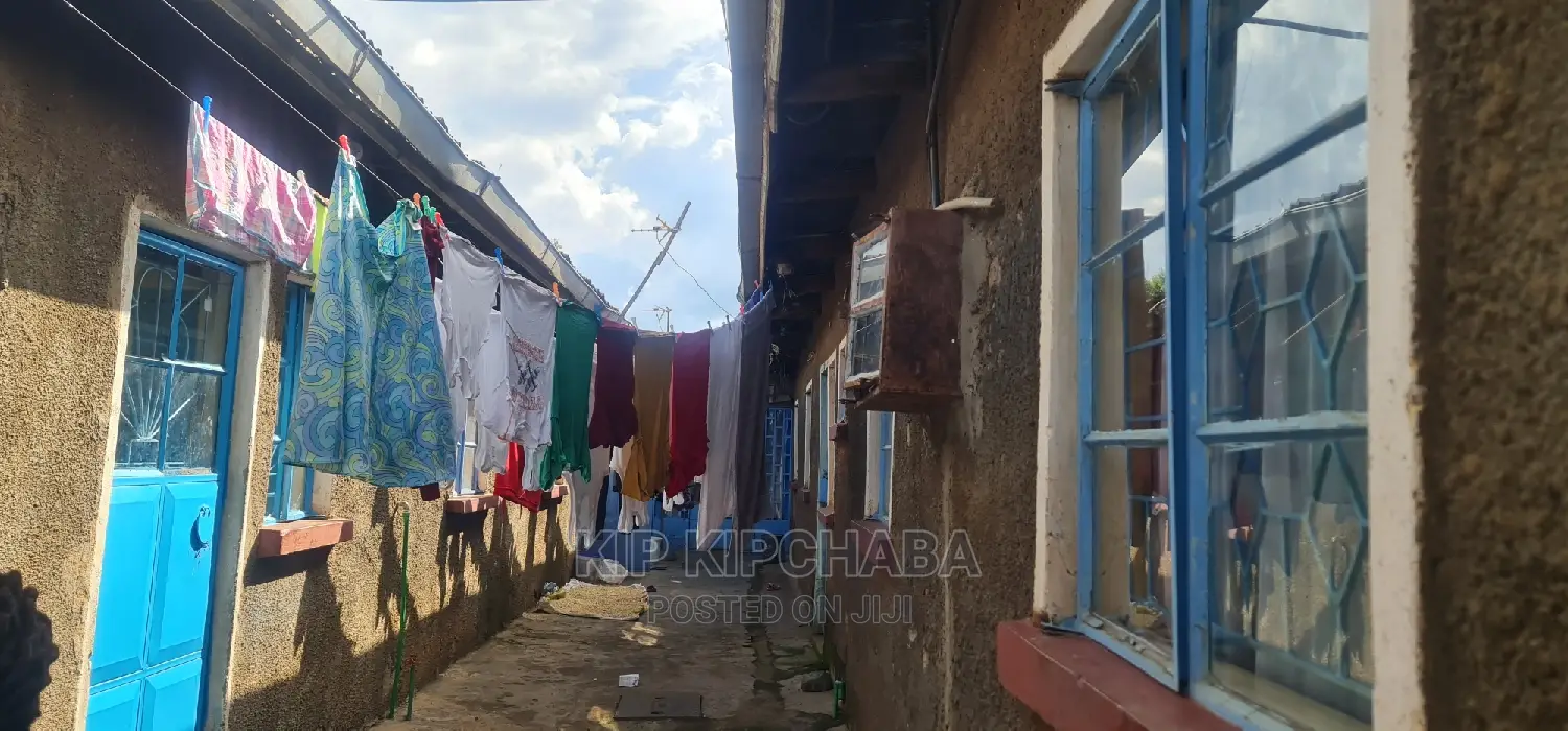 10bdrm Duplex in Mwanzo, West Indies for Sale
