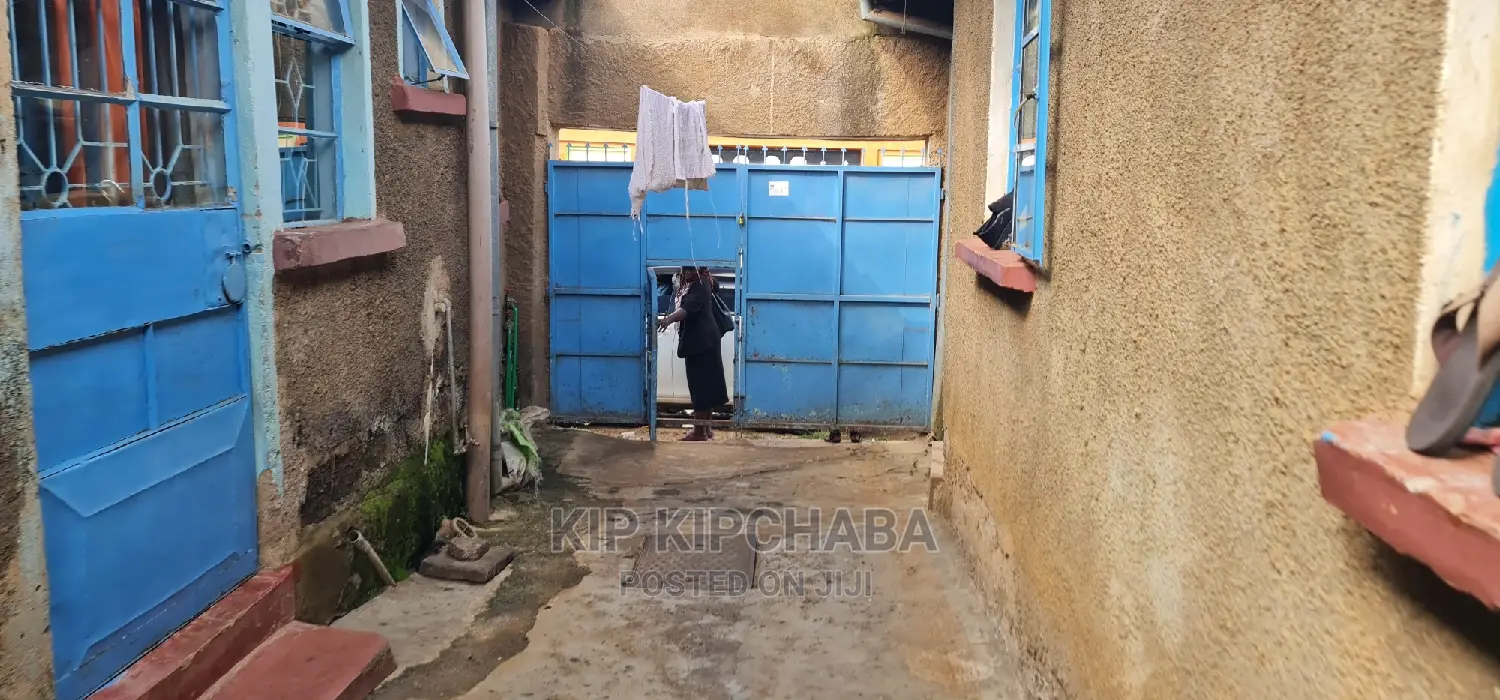 10bdrm Duplex in Mwanzo, West Indies for Sale