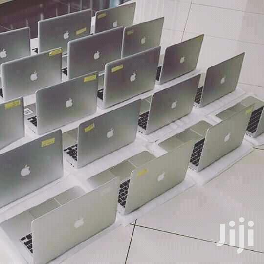 Laptop Apple MacBook Pro 4GB Intel Core i5 HDD 500GB
