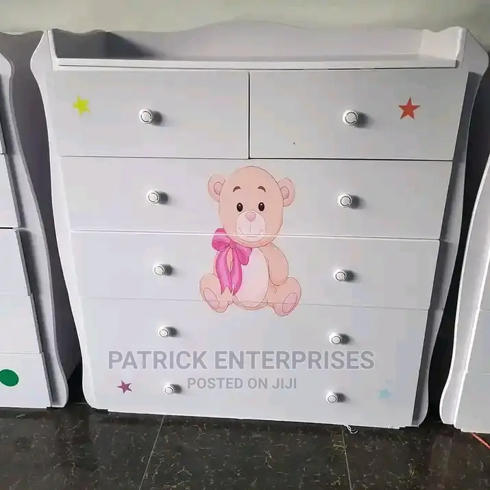 Morden Baby Chest of Drawers 4 by 4 Fitts