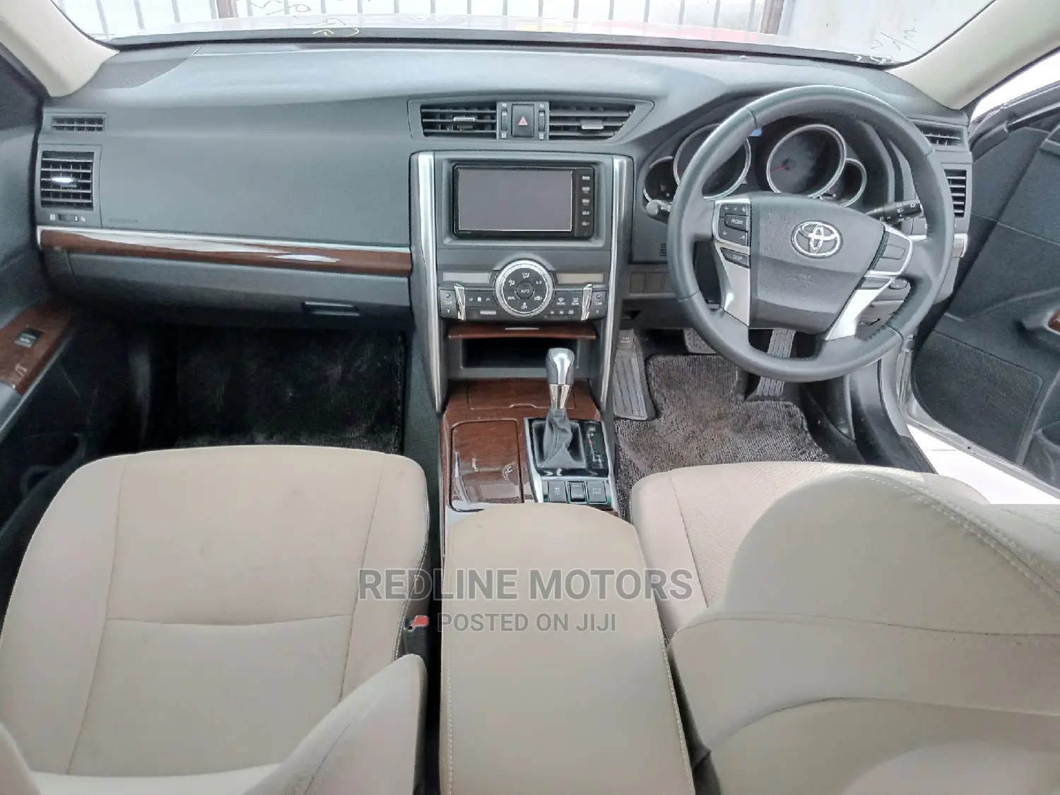 Toyota Mark X 2.5 AWD 2016 Silver