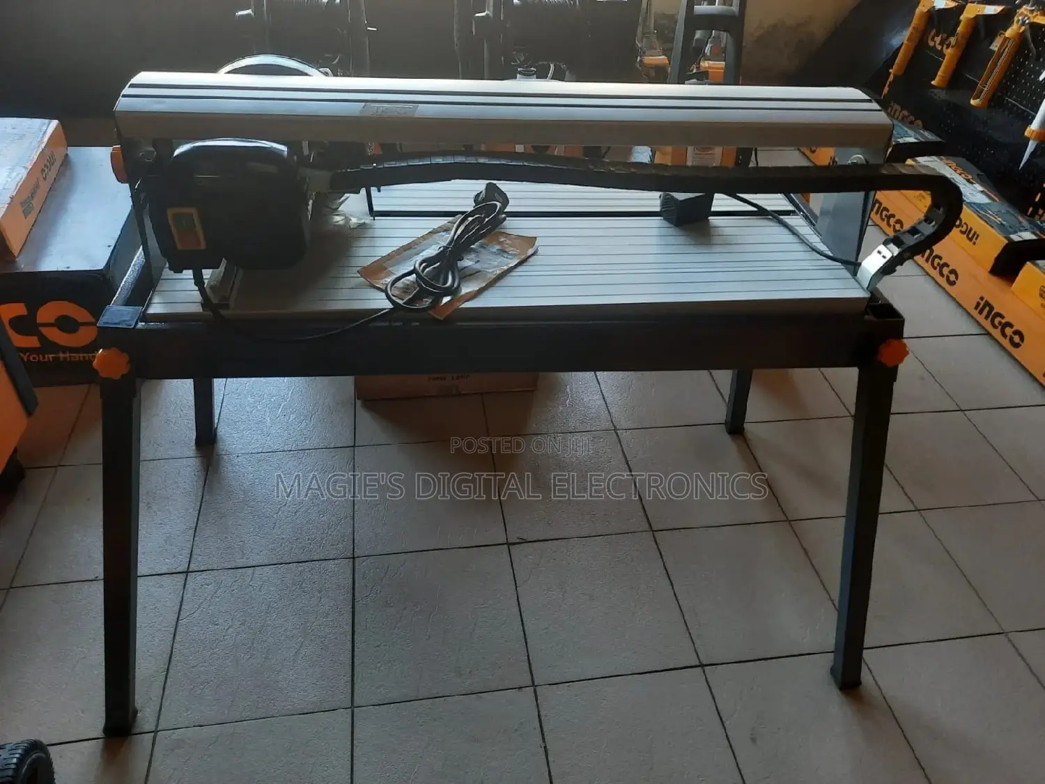 Electric Tile Cutter