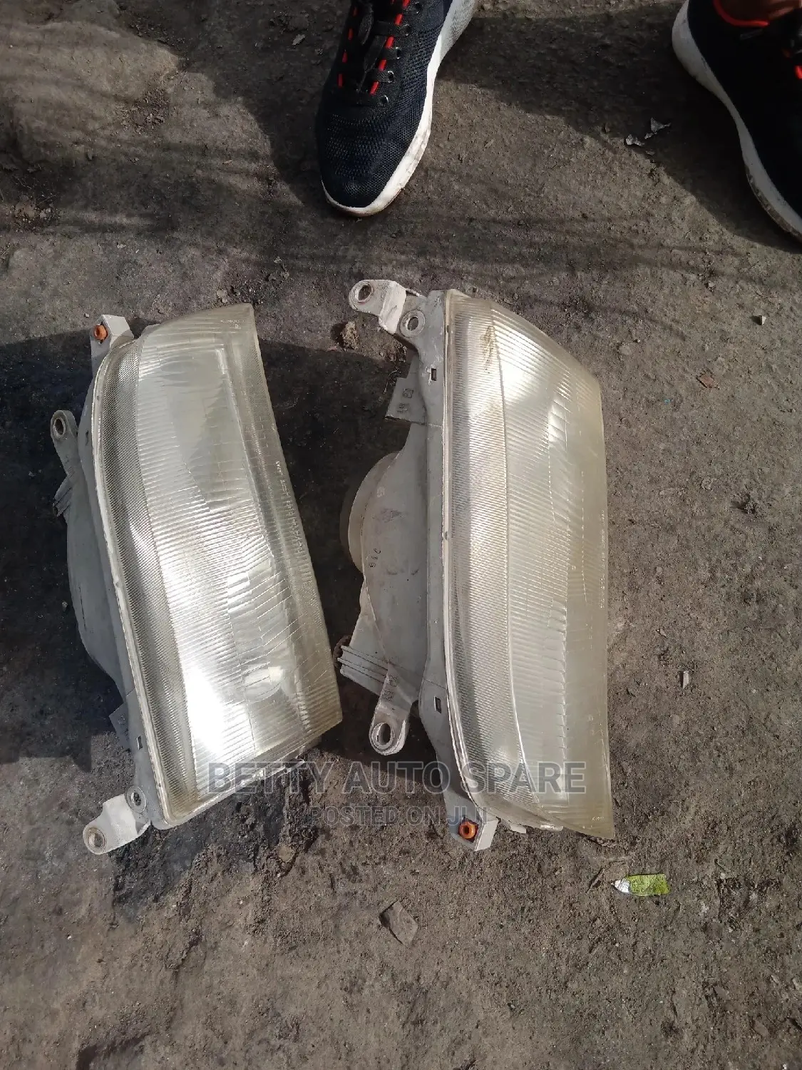 Toyota Carib Headlight