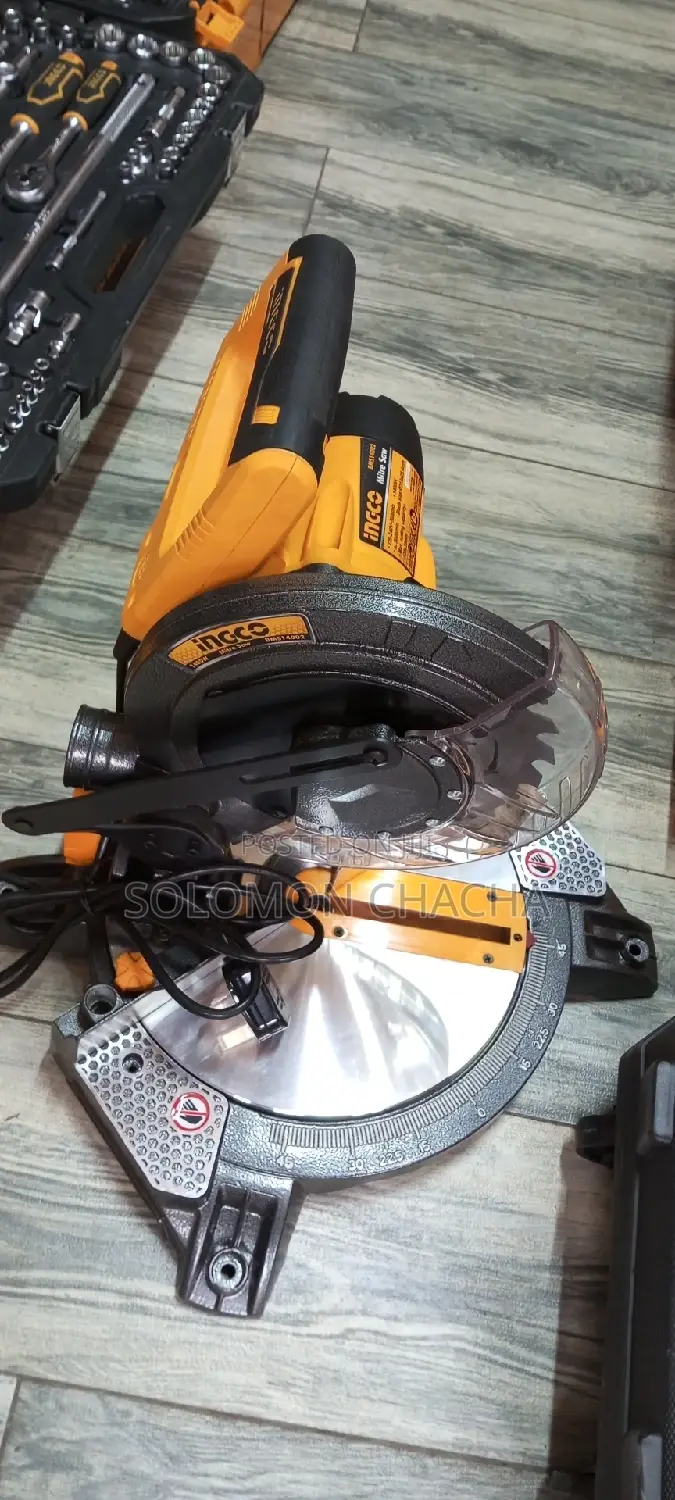 Ingco 1400W Mitre Saw