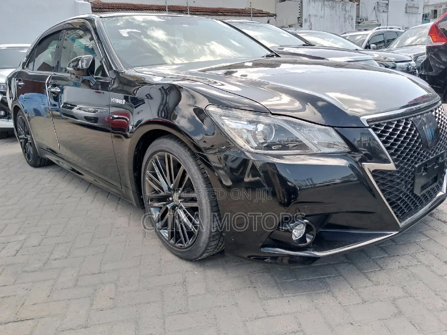 Toyota Crown 2016 Matt Black