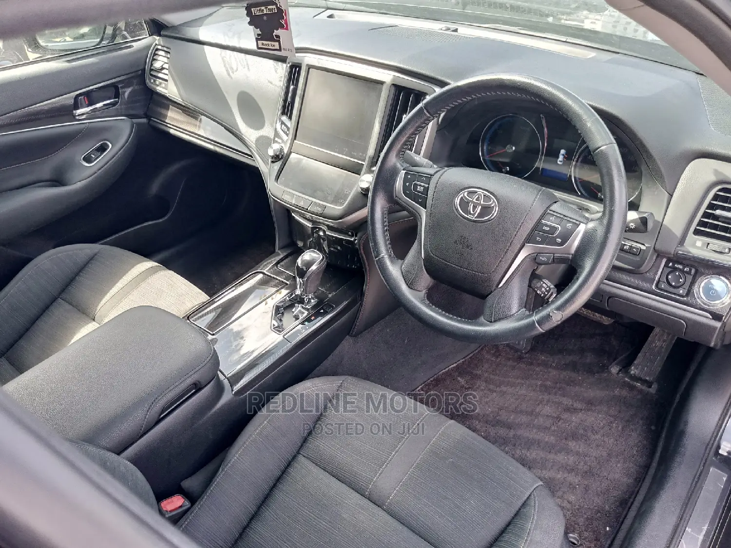 Toyota Crown 2016 Matt Black