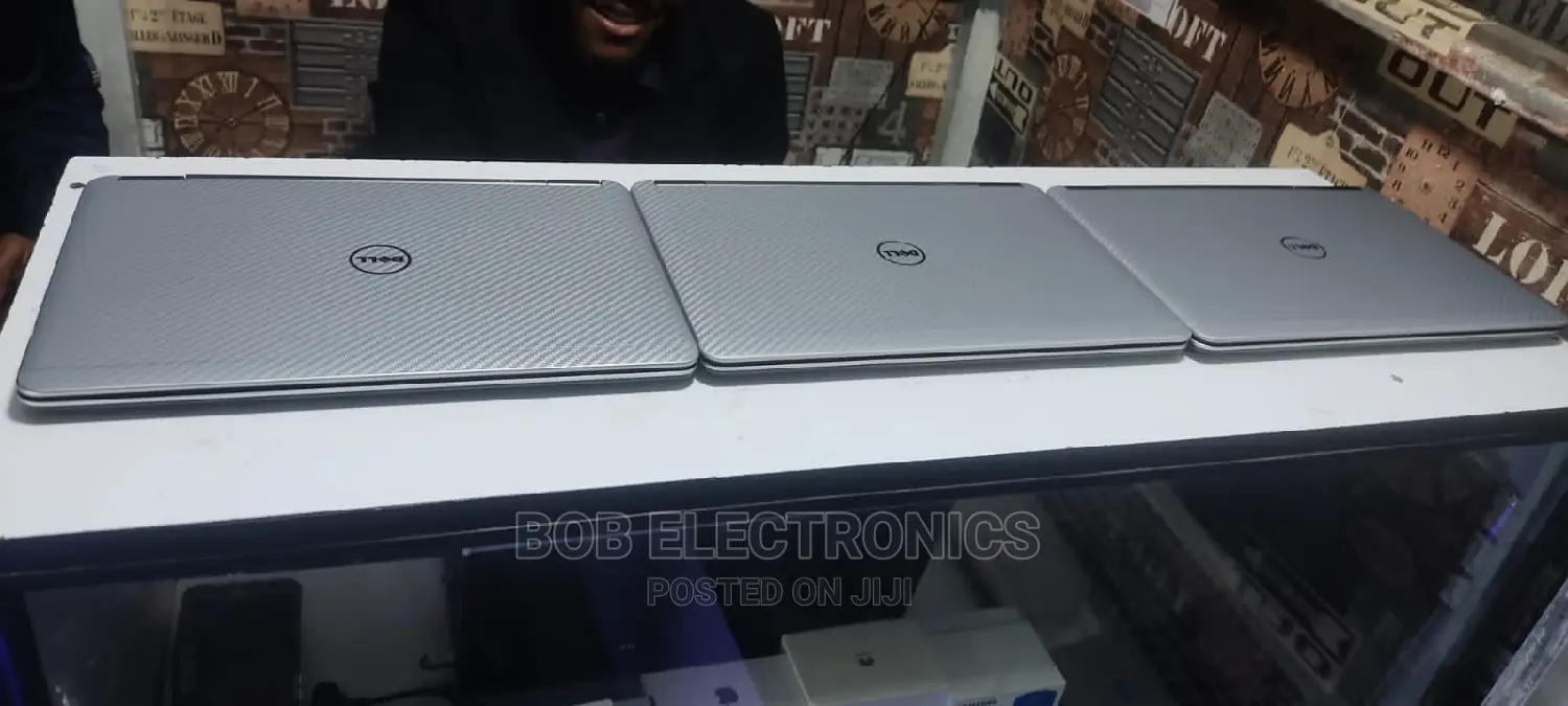 Laptop HP 14-Dq1088wm 4GB Intel Pentium HDD 320GB