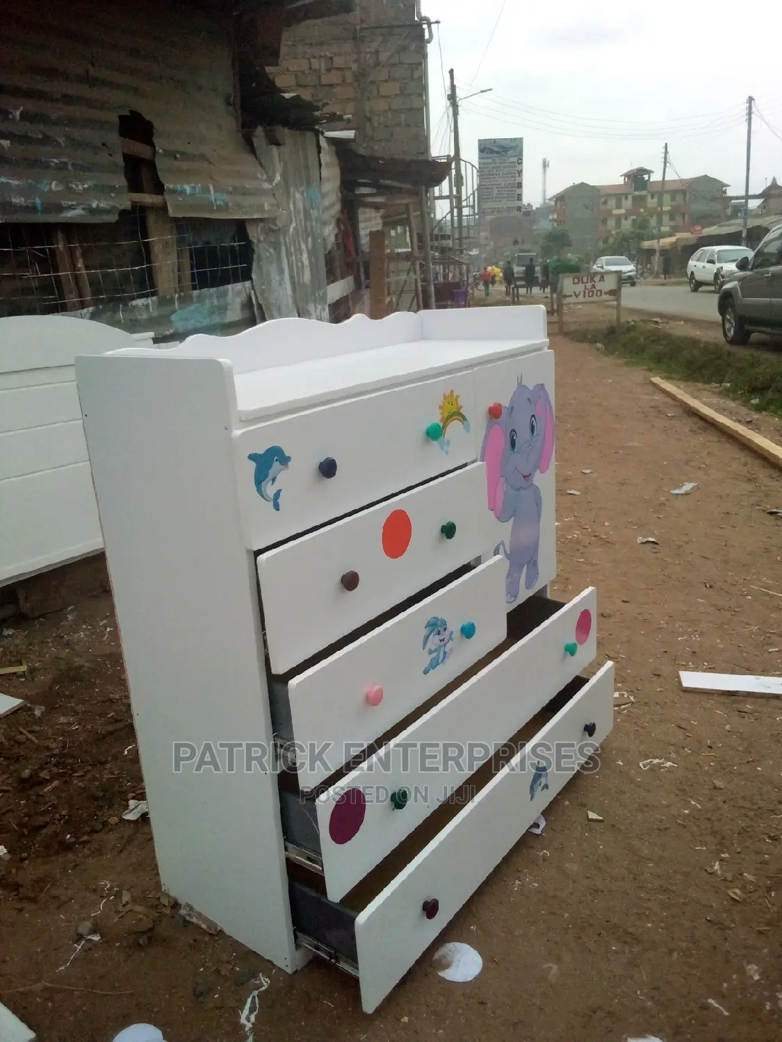 Elephant  Chest of Drawers 4 by 4 Fitts