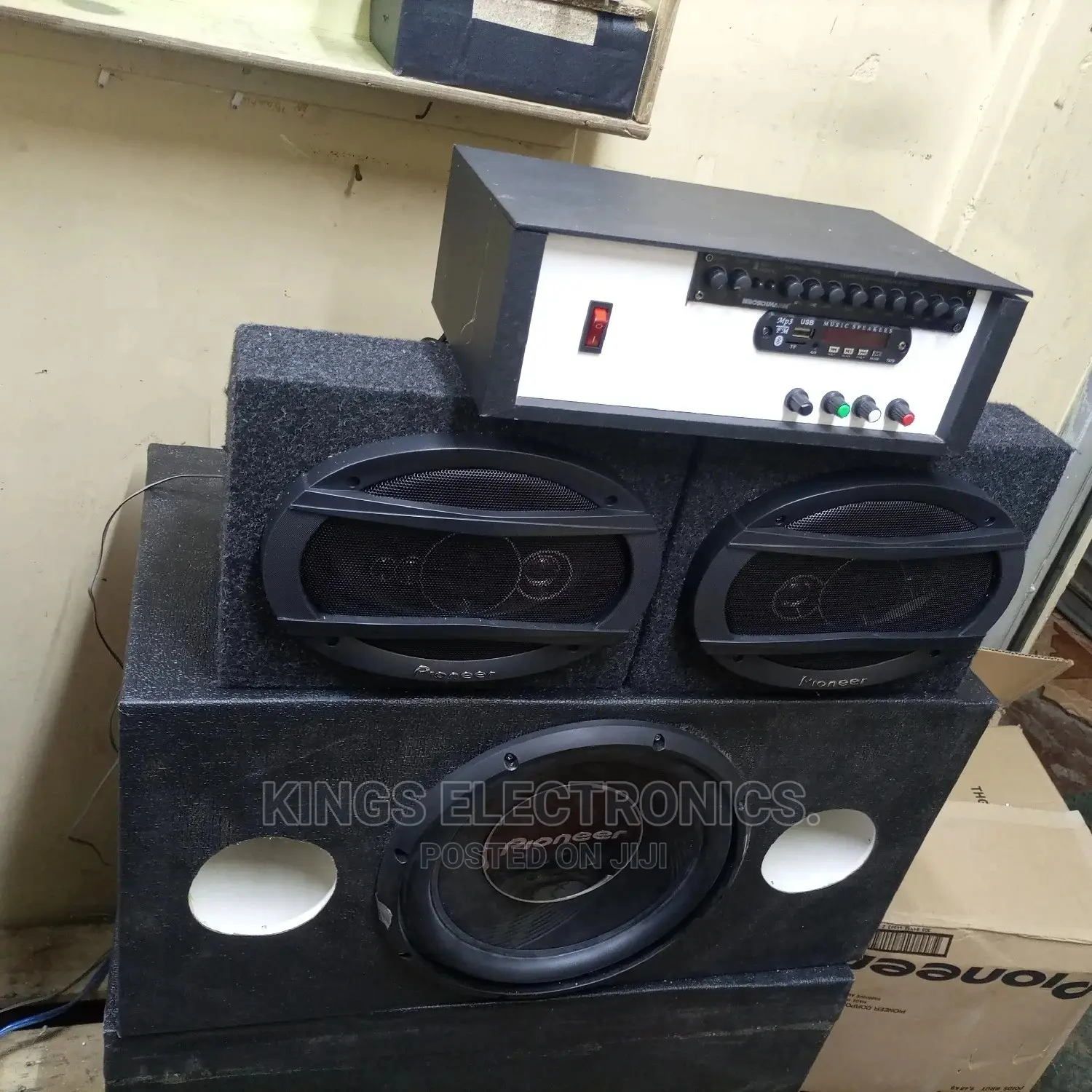 Pioneer Sound Systems 2500watts