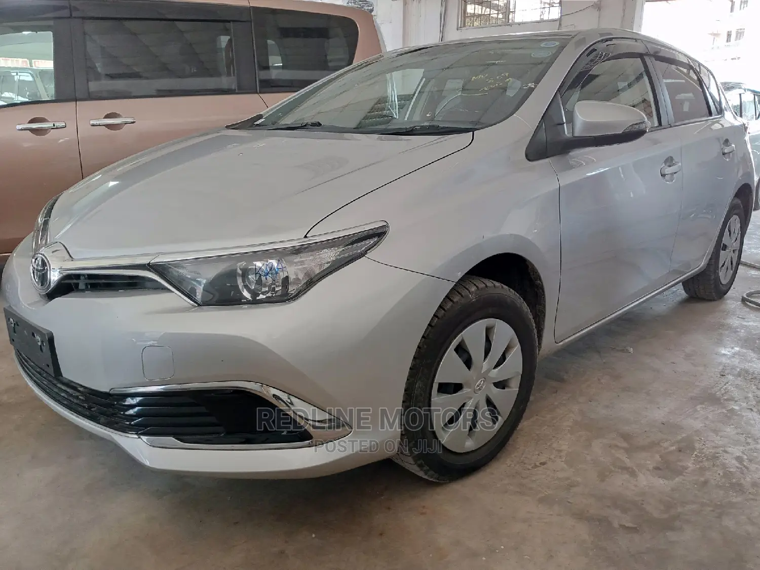 Toyota Auris 2017 Silver