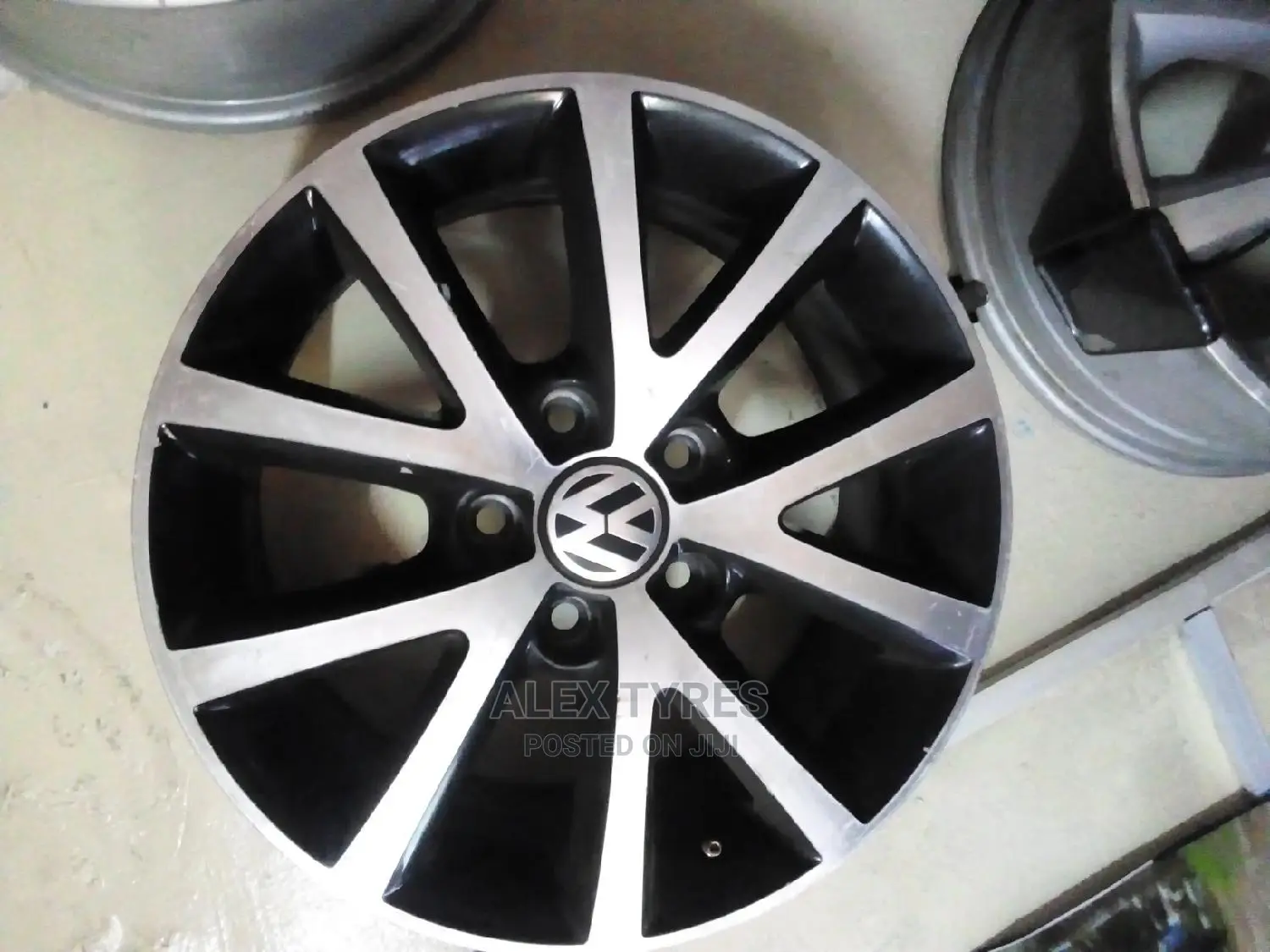 Size 16 Inches Volkswagen Original Sports Rims Set