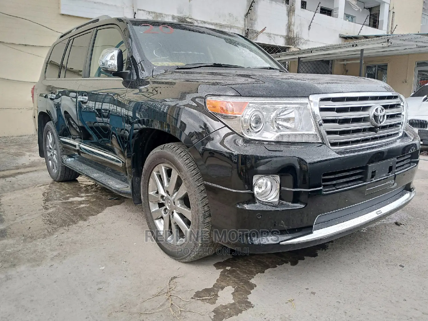 Toyota Land Cruiser 4.6 V8 AX 2016 Black