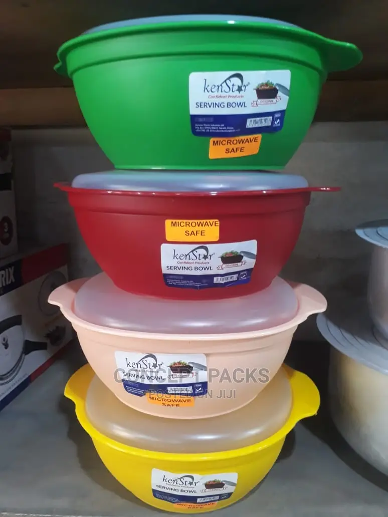 4pc- Assorted Plastic Dishes/Serving Bowls With Lids